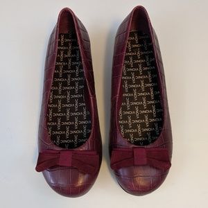 Vionic Bow Flats Orthopedic Orthotic Casual Career